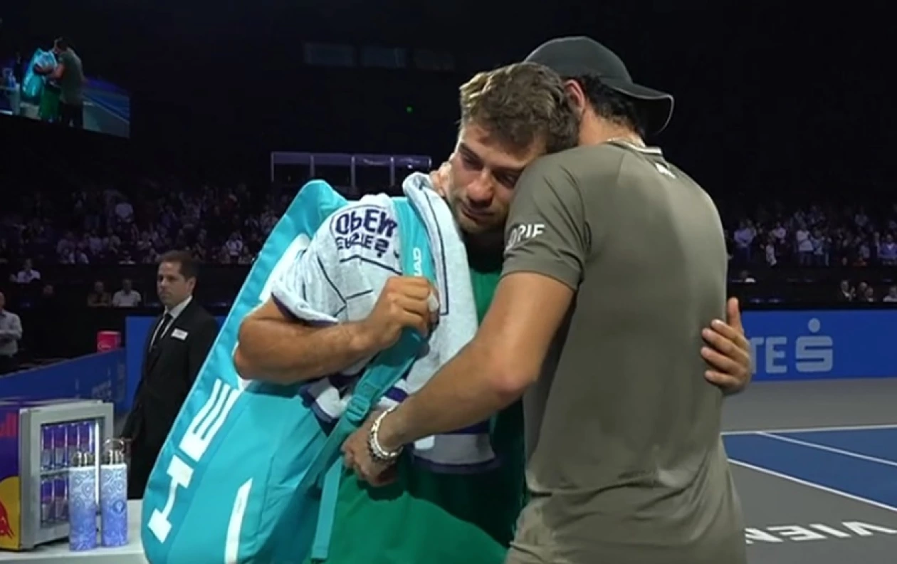 Вена (ATP 500). Флавио Коболли не доиграл матч против Маттео Берреттини