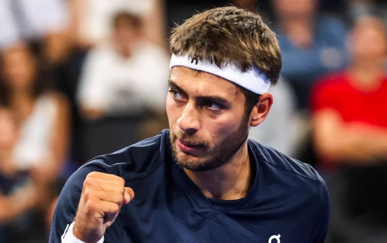 Флавио Коболли выступит в полуфинале турнира ATP 250 в Лионе