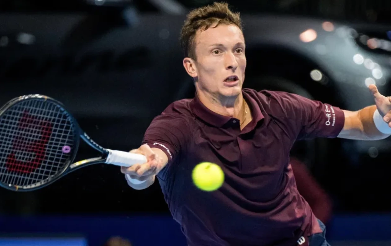 Иржи Лехечка стал полуфиналистом турнира в Базеле