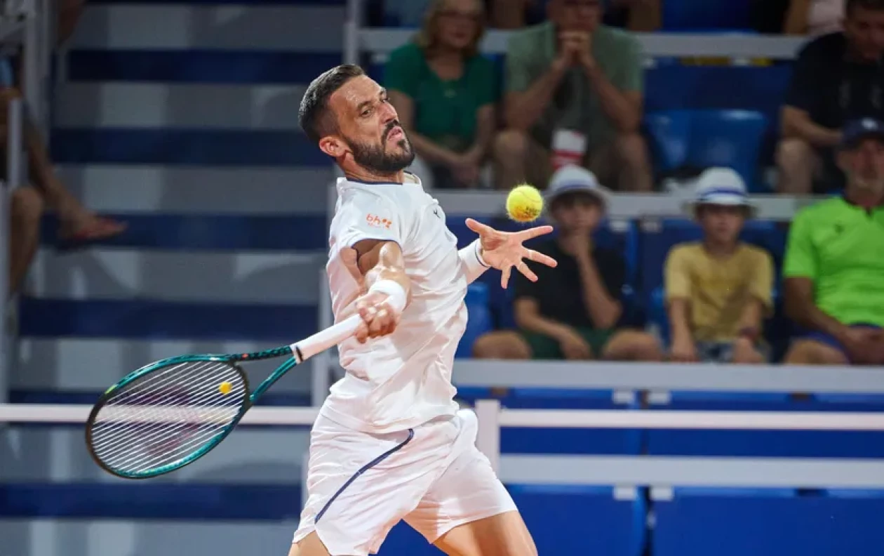 Брюссель (ATP 250). Микельсен вышел в 1/4 финала, Джумхур выбыл