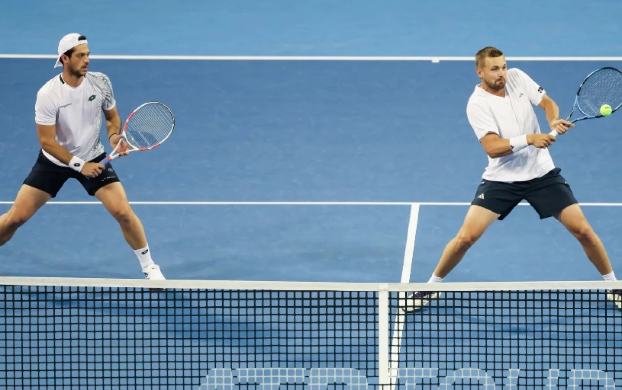 Лион (ATP 250). Джулиан Кэш и Ллойд Гласспул стали триумфаторами парных соревнований