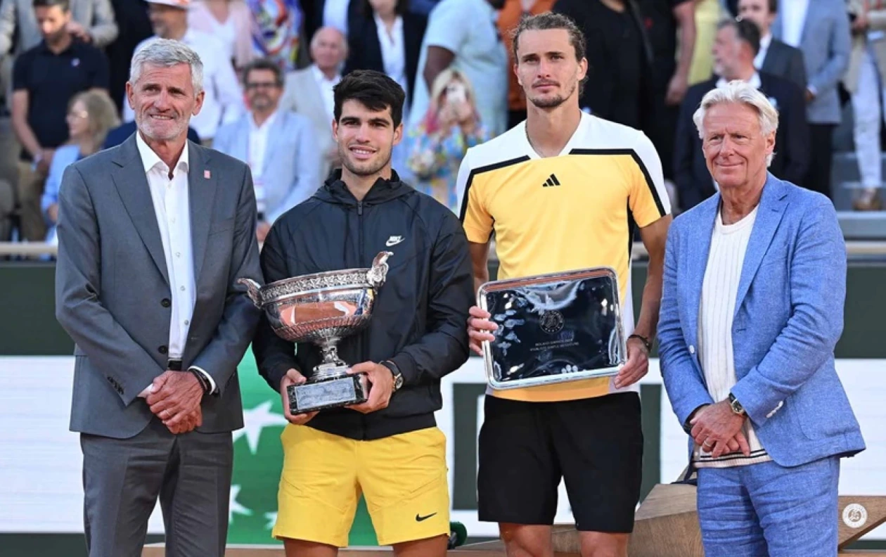 Карлос Алькарас - о лидерстве Зверева в рейтинге ATP по итогам года: Саша по праву оказался на первой строчке. Я искренне рад за него