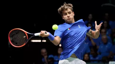 Кубок Дэвиса. Флавио Коболли отыграл у Зизу Бергса семь матчболов на тай-брейке и вывел сборную Италии в финал турнира