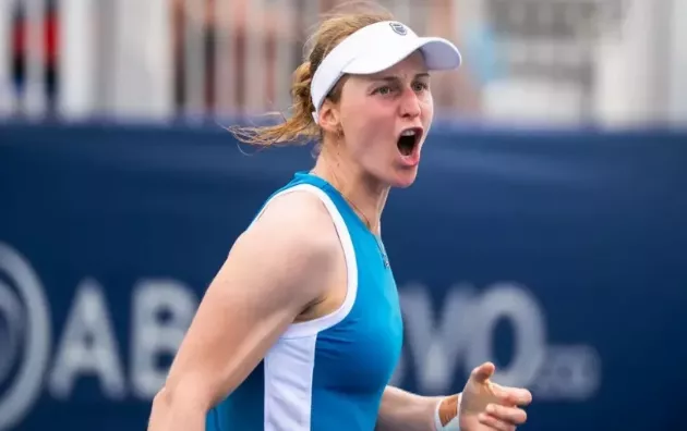 Пекин (WTA). Людмила Самсонова в трёх сетах прошла Линду Фрухвиртову во втором круге