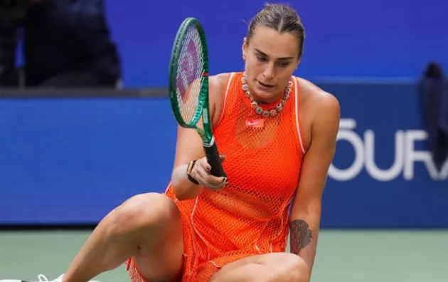 Арина Соболенко разбила ракетку и выругалась на оператора после финала US Open