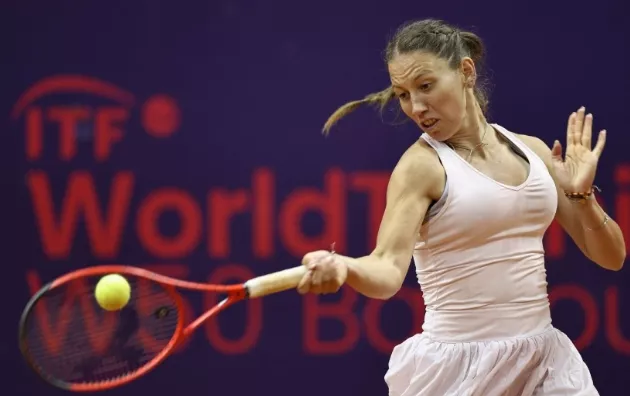 Монтрё (WTA 125). Анастасия Золотарёва более чем за три часа проиграла стартовый матч на турнире