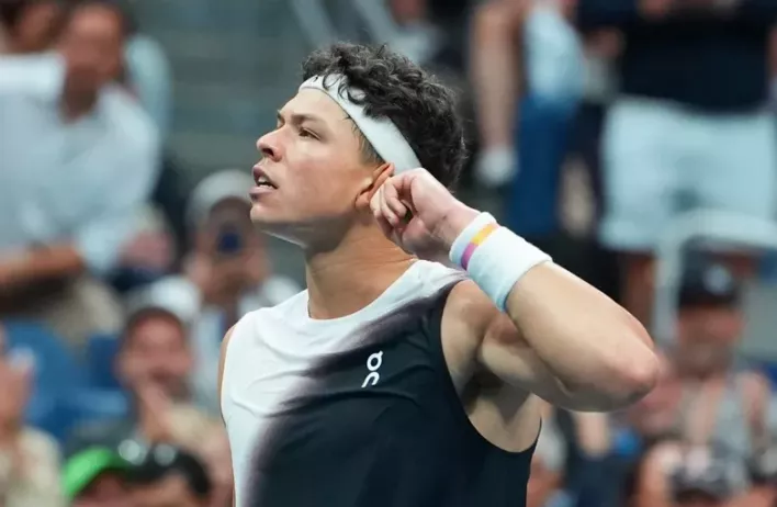 US Open. Бен Шелтон одолел Карлоса Алькараса в пятисетовом четвертьфинале US Open